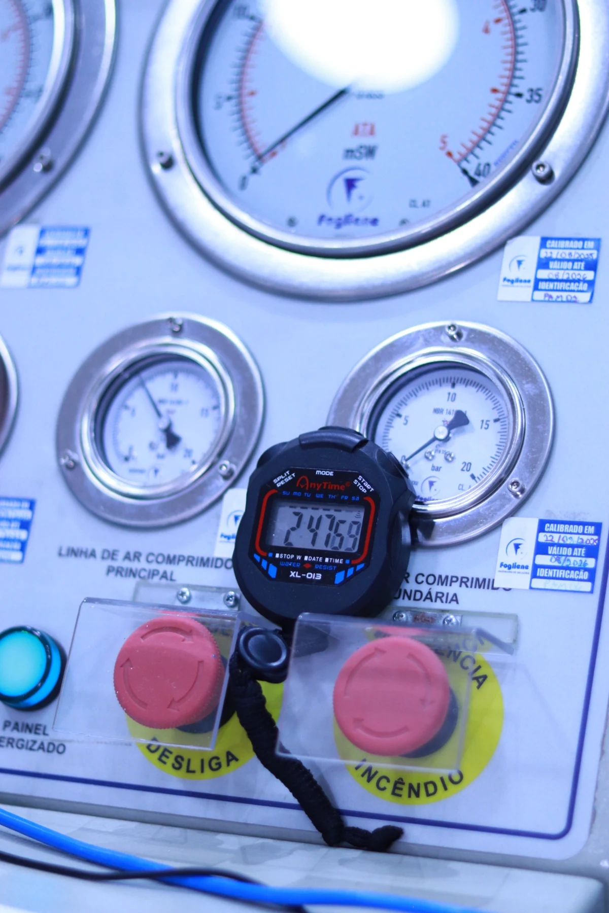 Instrumentos de controle da câmara hiperbárica